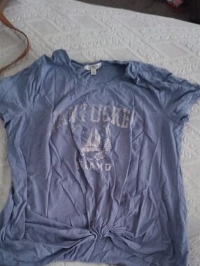 nine britton faded periwinkle crewneck tee